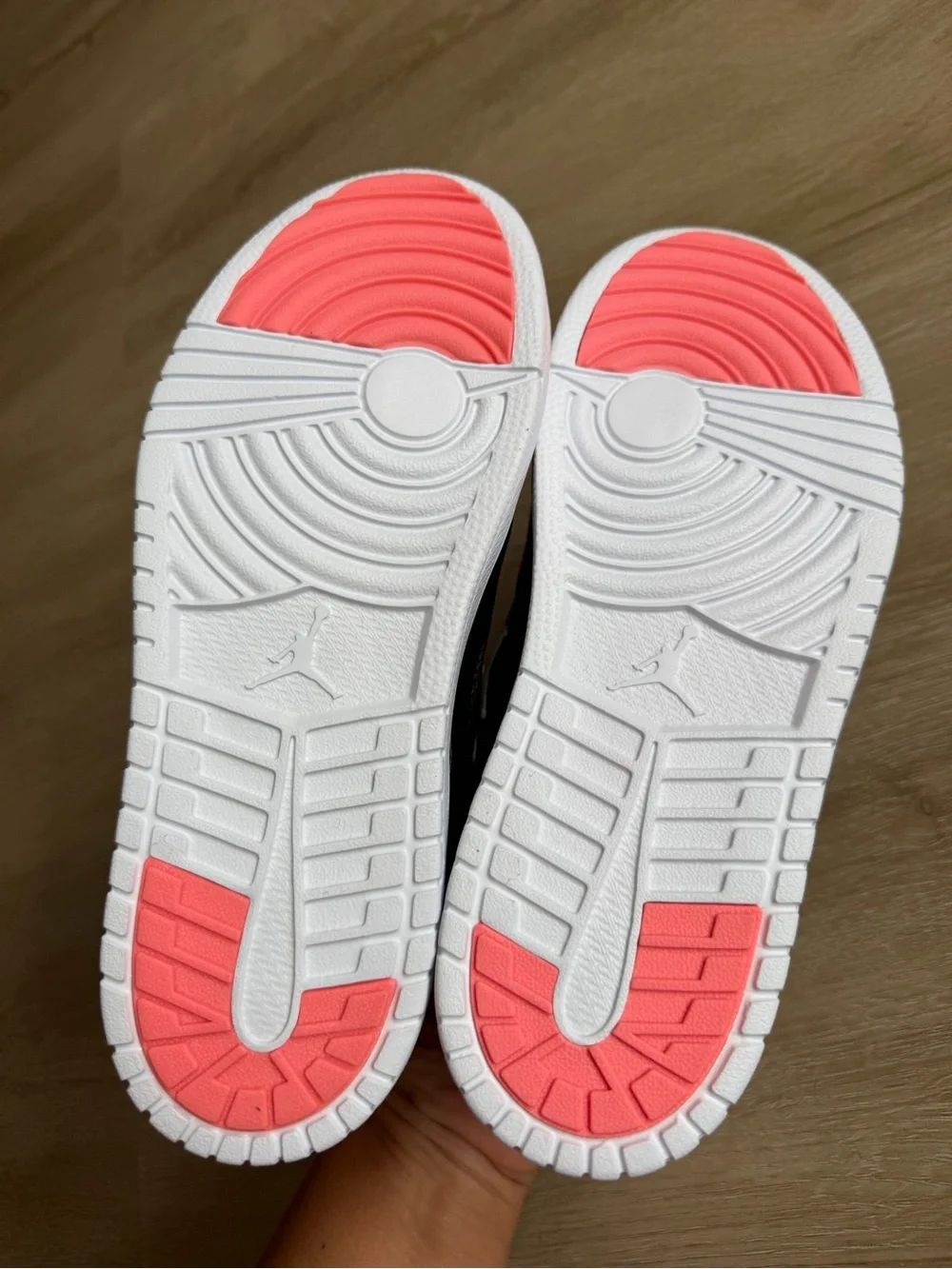 Jordan Court Connect Low Sneakers Pink Black SZ 3 New